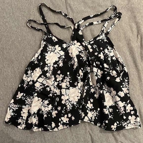 Brandy Melville tank top - Picture 3 of 3